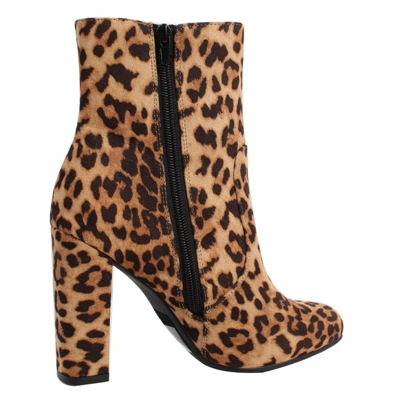 SIZE 6 Tan Cheetah Almond Toe High Top Chunky heel Boot - Picture 3 of 7